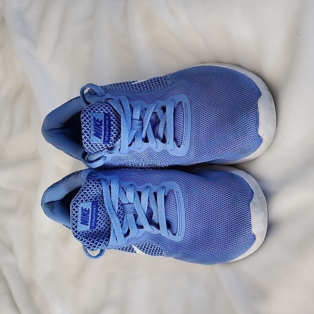 Women’s Nike Revolution 3 Shoes - Baby Blue, Size 8